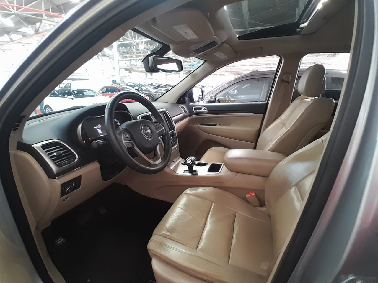 Jeep Grand Cherokee 2015 At
